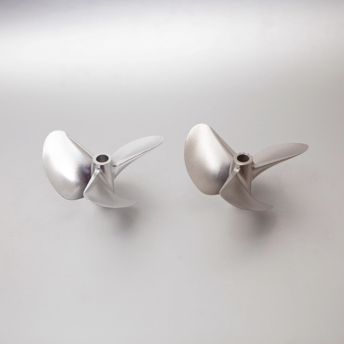 TFL RC-Boot CNC-Aluminium-Dreiblattpropeller, 1,4-Teilung, 6,35-mm-Welle, Durchmesser 72 mm